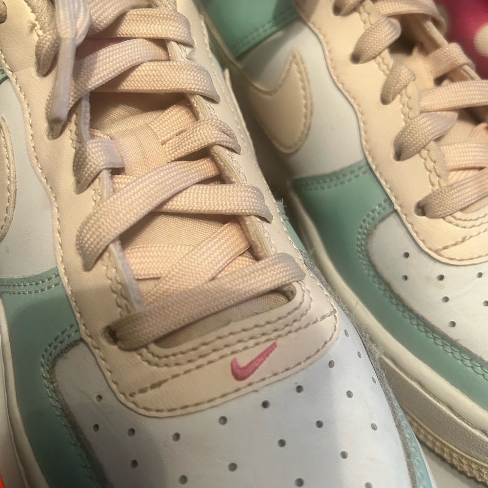 Nike Air Force 1